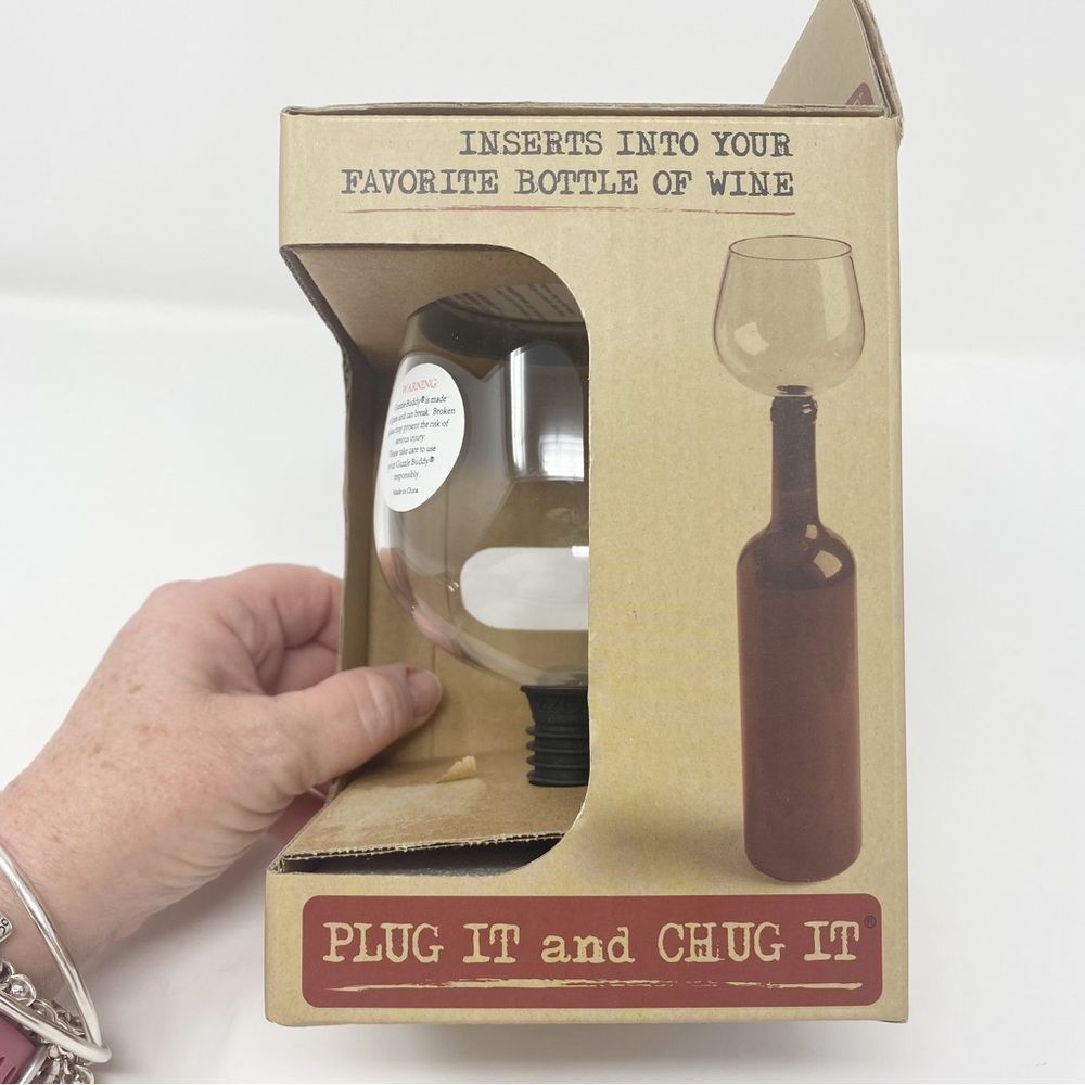 GUZZLE BUDDY WINE BOTTLE GLASS‎